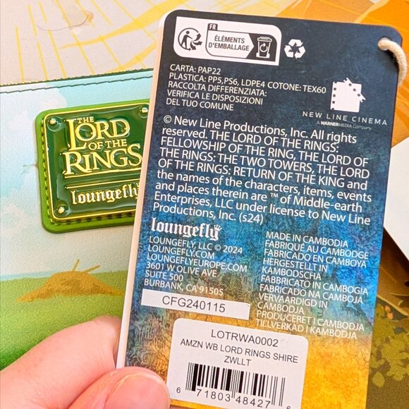 ﾟ｡⋆ Lord of the Rings Wallet from Loungefly ⋆｡ ﾟ - Picture 6 of 6
